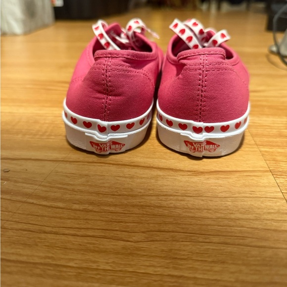 Vans Authentic Pink Sneakers with Heart Foxing & Laces - Juniors 6 (Women's 7.5) - Picture 6 of 14